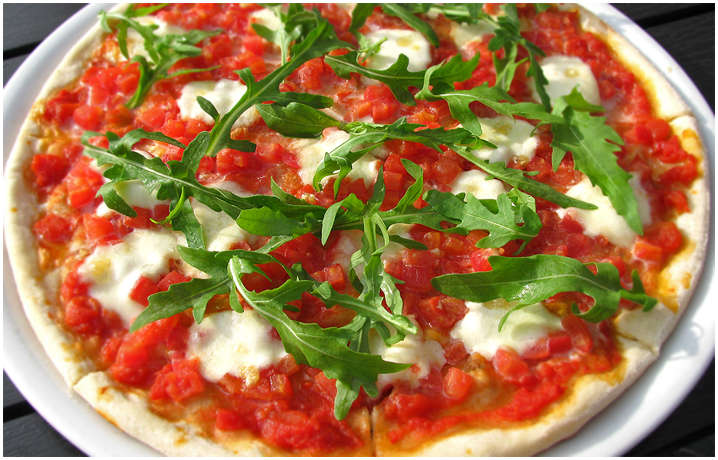 Пицца Буффало с рукколой Пицца Буффало с рукколой